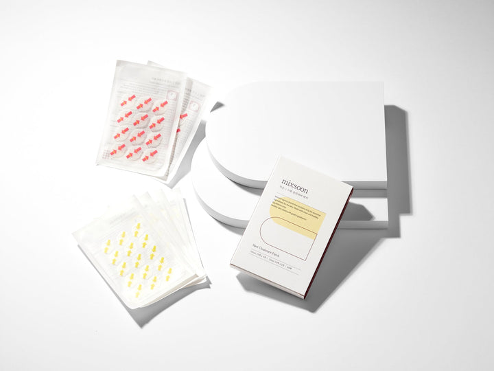 mixsoon Spot Clean Care Patch 84ea – Invisible acne care patches in two sizes (10mm and 12mm) that conceal blemishes, promote faster healing, and protect against water and bacteria. 
