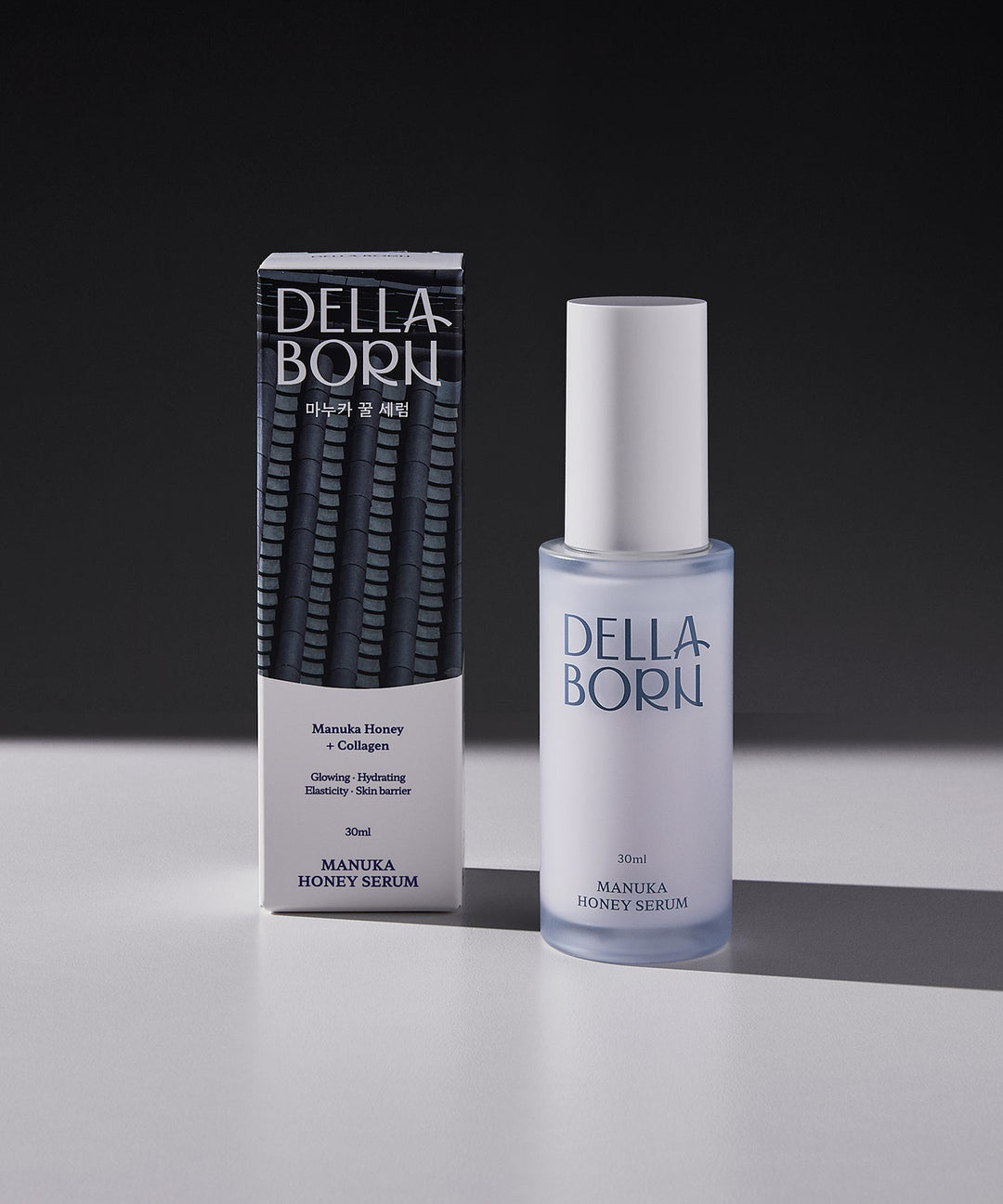 DELLA BORN Manuka Honey Serum 30ml bottle with 36% New Zealand Manuka honey, collagen extract, and hyaluronic acid for skin hydration, elasticity, and brightening. 