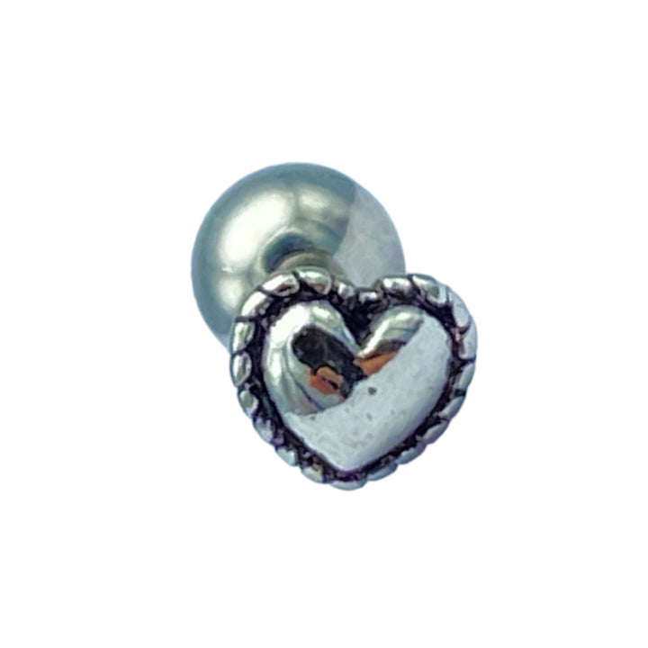 etreM Vintage Heart Piercing earring featuring a classic heart-shaped design with intricate detailing, crafted from high-quality materials for a timeless and elegant look. 