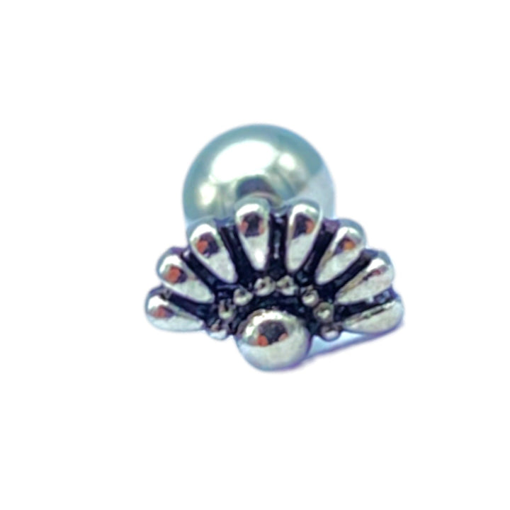 etreM Vintage Half of a Flower Piercing [Ear] - Elegant vintage-inspired half-flower ear piercing with intricate design, perfect for adding a touch of timeless charm to your jewelry collection. 