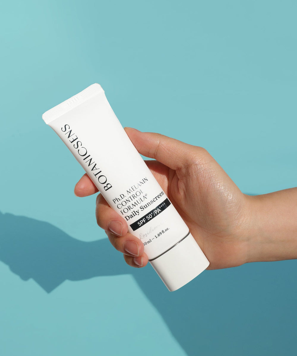 Botanicsens Ph.D. MELANIN CONTROL FORMULA Daily Sunscreen [50ml] - UJUGLOW