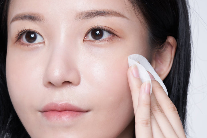 mixsoon Centella Cleansing Water [300ml] - UJUGLOW
