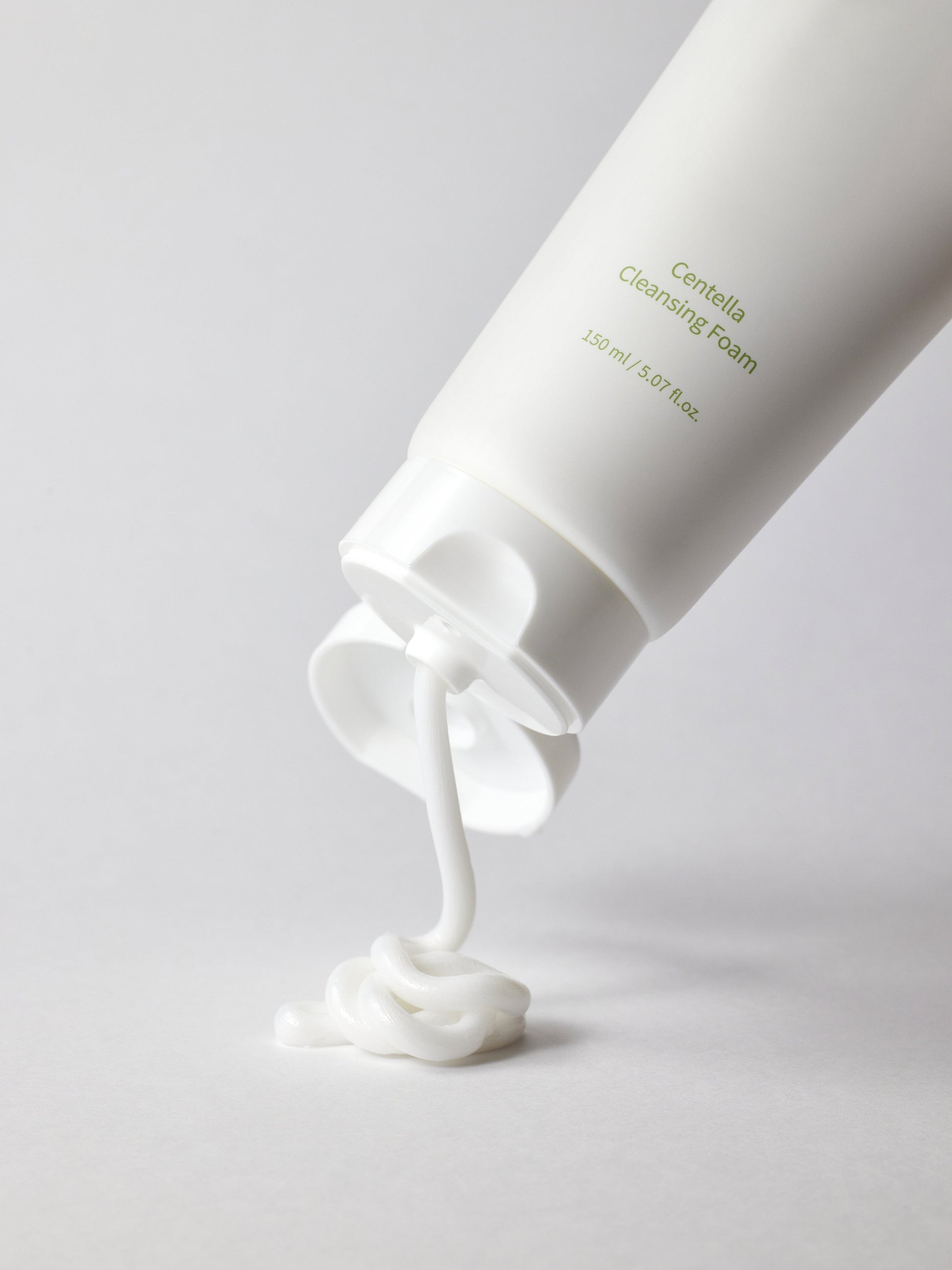 Centella Cleansing Foam [150ml] - UJUGLOW